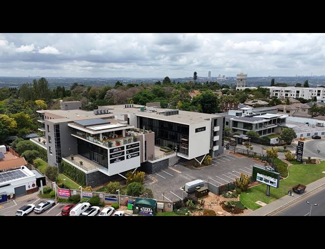 249M² OFFICE TO LET IN BRYANSTON